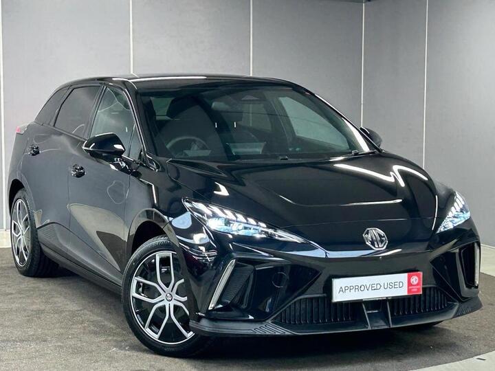 MG MG4 64kWh Trophy Long Range Auto 5dr