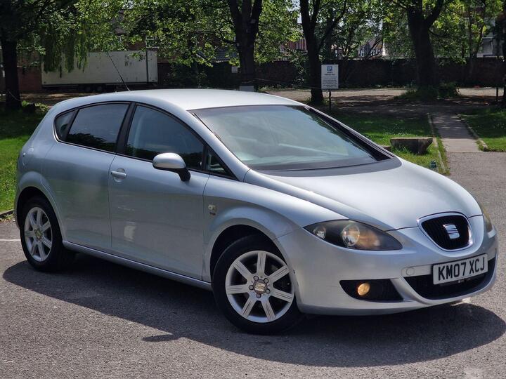 SEAT Leon 2.0 TDI Stylance DSG Euro 4 5dr