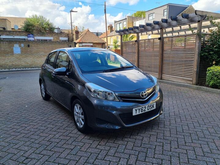 Toyota Yaris 1.33 Dual VVT-i TR Multidrive S Euro 5 5dr