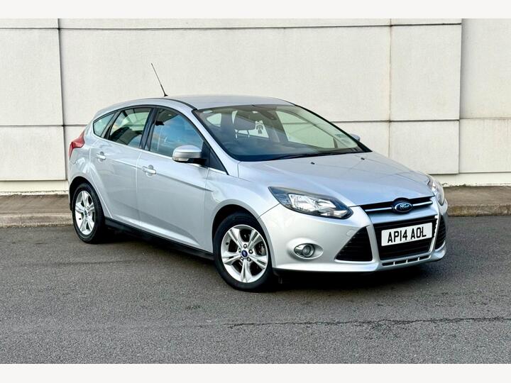 Ford Focus 1.0T EcoBoost Zetec Euro 5 (s/s) 5dr