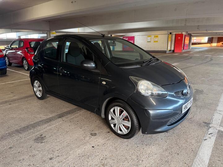 Toyota AYGO 1.0 VVT-i + MultiMode Euro 4 5dr