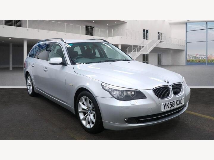BMW 5 Series 3.0 525d SE Touring Steptronic Euro 4 5dr BMW 5 Series 3.0 525d SE Touring Steptronic Euro 4 5dr