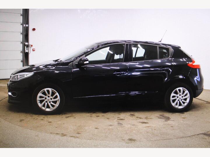 Renault Megane 1.5 DCi ENERGY Dynamique TomTom Euro 5 (s/s) 5dr Renault Megane 1.5 DCi ENERGY Dynamique TomTom Euro 5 (s/s) 5dr