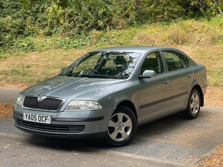Skoda Octavia 1.6 FSI Ambiente Tiptronic Euro 4 5dr