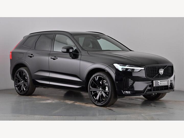 Volvo XC60 2.0 B5 MHEV Plus Black Edition Auto AWD Euro 6 (s/s) 5dr