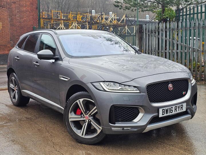 Jaguar F-PACE 3.0 D300 V6 S Auto AWD Euro 6 (s/s) 5dr