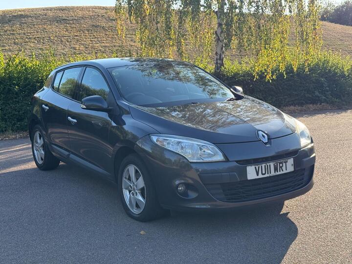 Renault Megane 1.6 16V Dynamique TomTom Euro 5 5dr