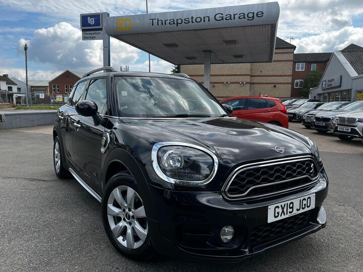 MINI Countryman 1.5 7.6kWh Cooper SE Auto ALL4 Euro 6 (s/s) 5dr MINI Countryman 1.5 7.6kWh Cooper SE Auto ALL4 Euro 6 (s/s) 5dr