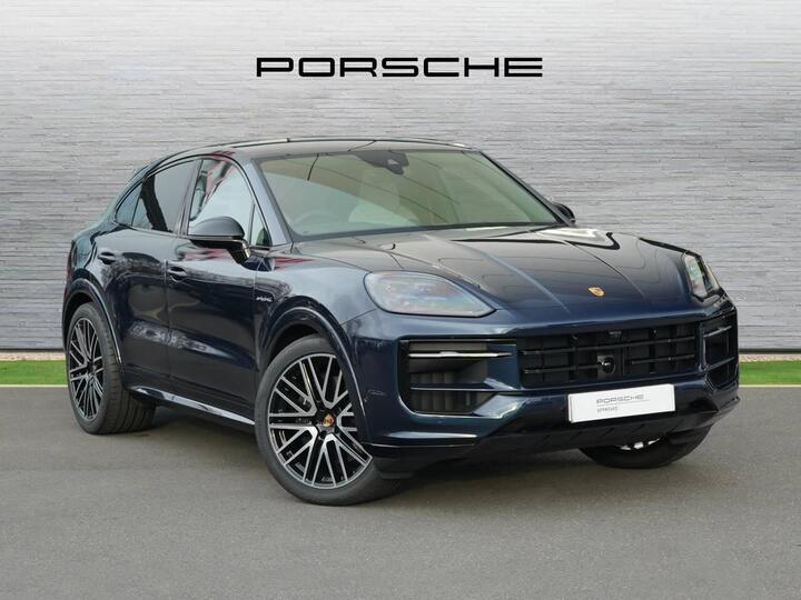 Porsche Cayenne 3.0 V6 E-Hybrid 25.9kWh Black Edition TiptronicS 4WD Euro 6 (s/s) 5dr Porsche Cayenne 3.0 V6 E-Hybrid 25.9kWh Black Edition TiptronicS 4WD Euro 6 (s/s) 5dr