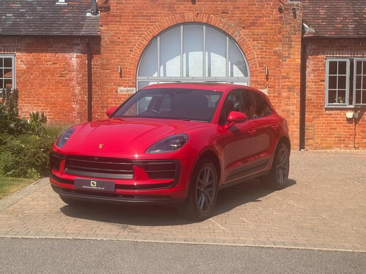 Porsche Macan 2.0T PDK 4WD Euro 6 (s/s) 5dr Porsche Macan 2.0T PDK 4WD Euro 6 (s/s) 5dr