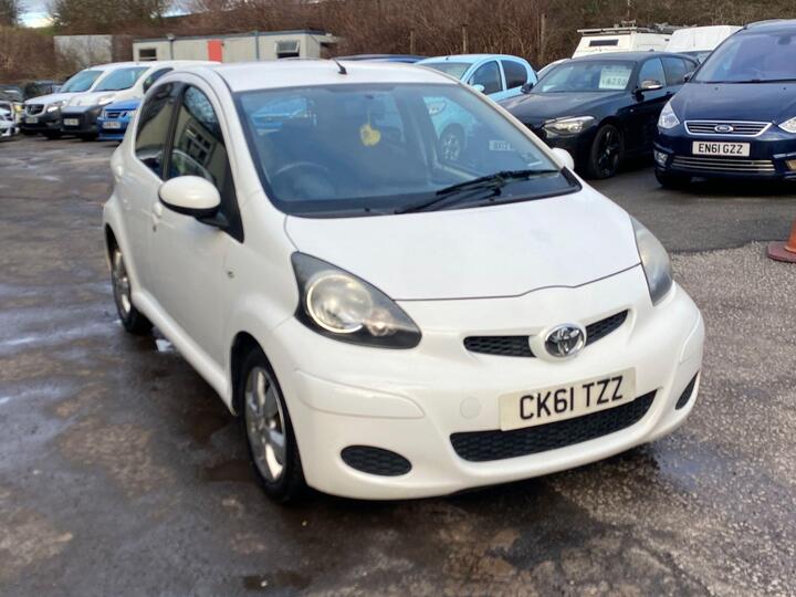 Toyota AYGO 1.0 VVT-i Go MultiMode Euro 5 5dr (AC) Toyota AYGO 1.0 VVT-i Go MultiMode Euro 5 5dr (AC)