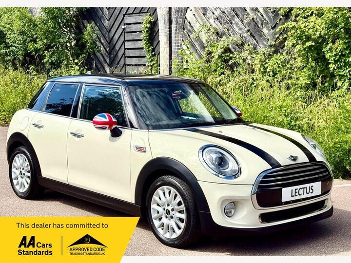 MINI Hatch 1.5 Cooper Auto Euro 6 (s/s) 5dr