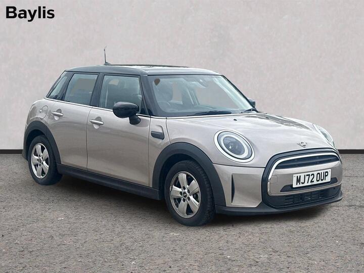 MINI HATCHBACK 1.5 Cooper Classic Steptronic Euro 6 (s/s) 5dr
