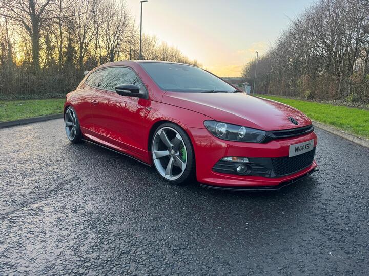 Volkswagen Scirocco 2.0 TDI BlueMotion Tech R-Line Euro 5 (s/s) 3dr (Leather, Nav)