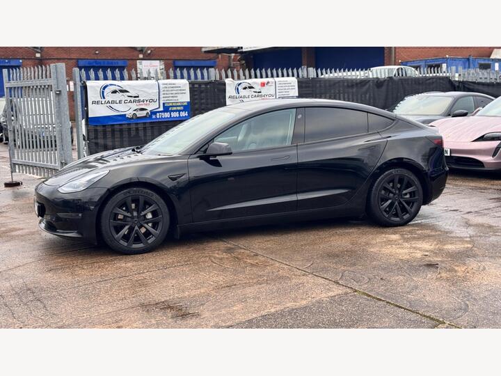 Tesla Model 3 Auto RWD 4dr
