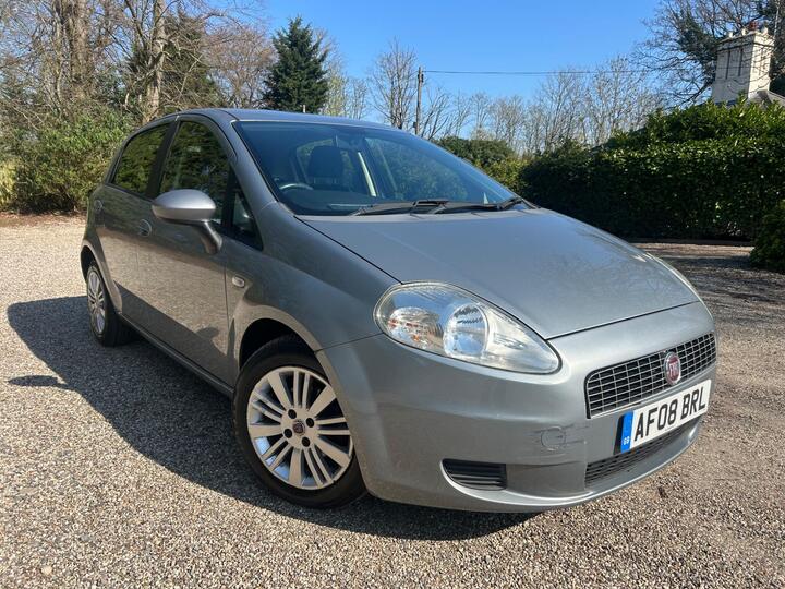 Fiat Grande Punto 1.4 Eleganza 5dr Fiat Grande Punto 1.4 Eleganza 5dr