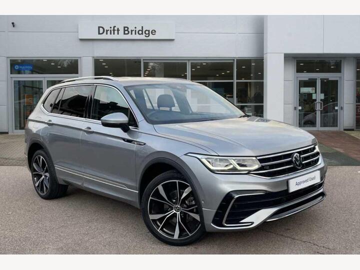 Volkswagen Tiguan Allspace 1.5 TSI R-Line DSG Euro 6 (s/s) 5dr Volkswagen Tiguan Allspace 1.5 TSI R-Line DSG Euro 6 (s/s) 5dr