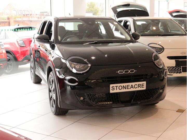 Fiat 600 Ice 1.2 MHEV E-DCT Euro 6 (s/s) 5dr