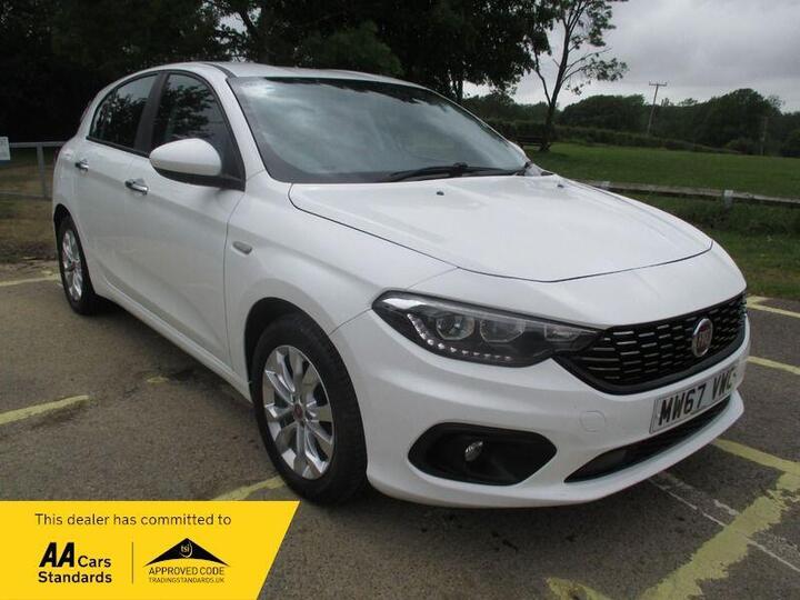 Fiat Tipo 1.4 MPI Easy Plus Euro 6 5dr
