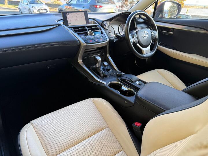 Lexus NX 2.5 300h Luxury E-CVT 4WD Euro 6 (s/s) 5dr