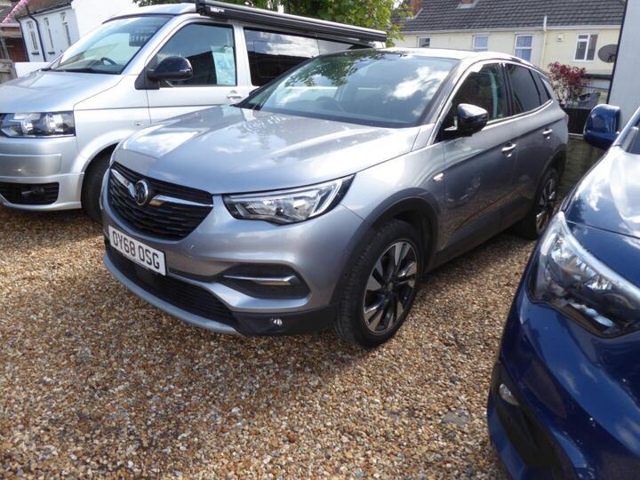 Vauxhall GRANDLAND X 1.2 Turbo Sport Nav Euro 6 (s/s) 5dr