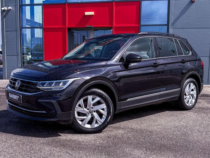 Volkswagen Tiguan 2.0 TDI Life Euro 6 (s/s) 5dr Volkswagen Tiguan 2.0 TDI Life Euro 6 (s/s) 5dr