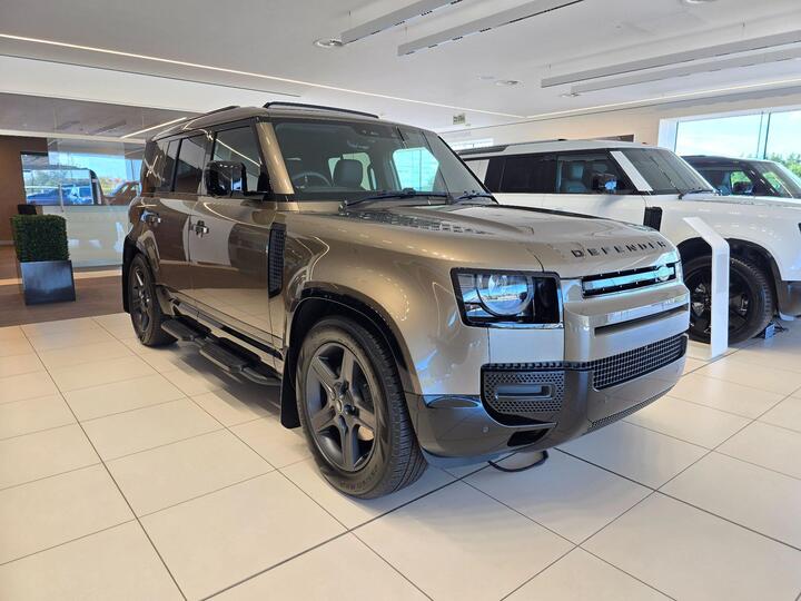 Land Rover Defender 110 3.0 D250 MHEV X-Dynamic SE Auto 4WD Euro 6 (s/s) 5dr