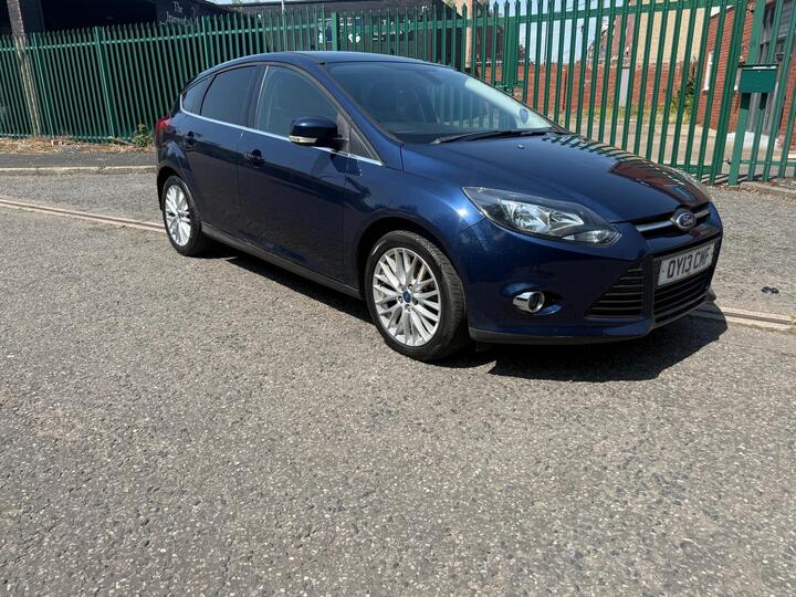 Ford Focus 1.0T EcoBoost Zetec Euro 5 (s/s) 5dr