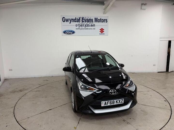 Toyota Aygo 1.0 VVT-i X-play X-shift Euro 6 5dr