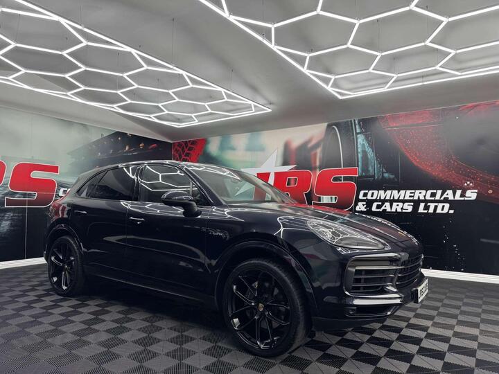 Porsche CAYENNE 3.0 V6 E-Hybrid 17.9kWh TiptronicS 4WD Euro 6 (s/s) 5dr (3.6kW Charger) Porsche CAYENNE 3.0 V6 E-Hybrid 17.9kWh TiptronicS 4WD Euro 6 (s/s) 5dr (3.6kW Charger)