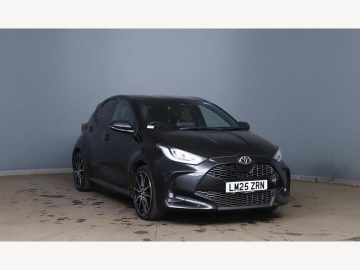 Toyota Yaris 1.5 VVT-h GR SPORT E-CVT Euro 6 (s/s) 5dr