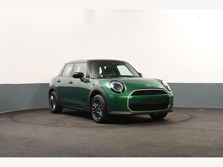 MINI Cooper 1.5C Exclusive Steptronic Euro 6 (s/s) 5dr