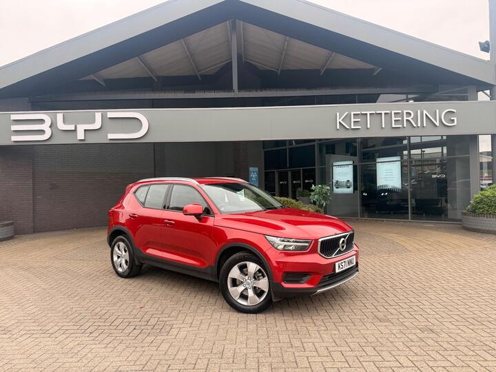 Volvo XC40 2.0 B4 MHEV Momentum DCT Auto Euro 6 (s/s) 5dr
