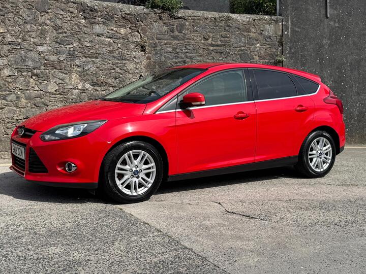 Ford Focus 1.6 Titanium Powershift Euro 5 5dr