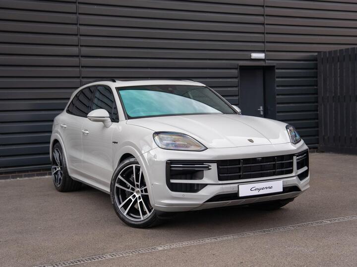 Porsche Cayenne 4.0 V8 E-Hybrid 25.9kWh Turbo TiptronicS 4WD Euro 6 (s/s) 5dr