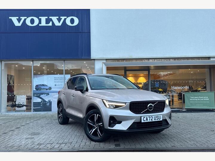 Volvo XC40 2.0 B4 MHEV Plus DCT Auto AWD Euro 6 (s/s) 5dr
