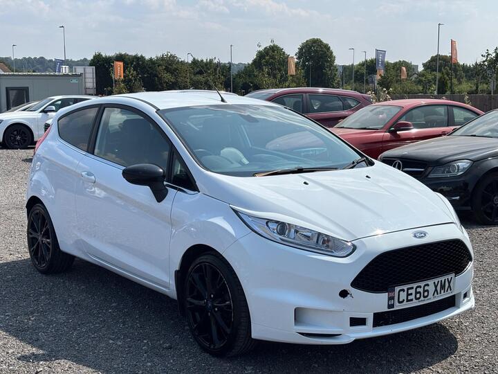 Ford Fiesta 1.0T EcoBoost Titanium X Euro 6 (s/s) 3dr