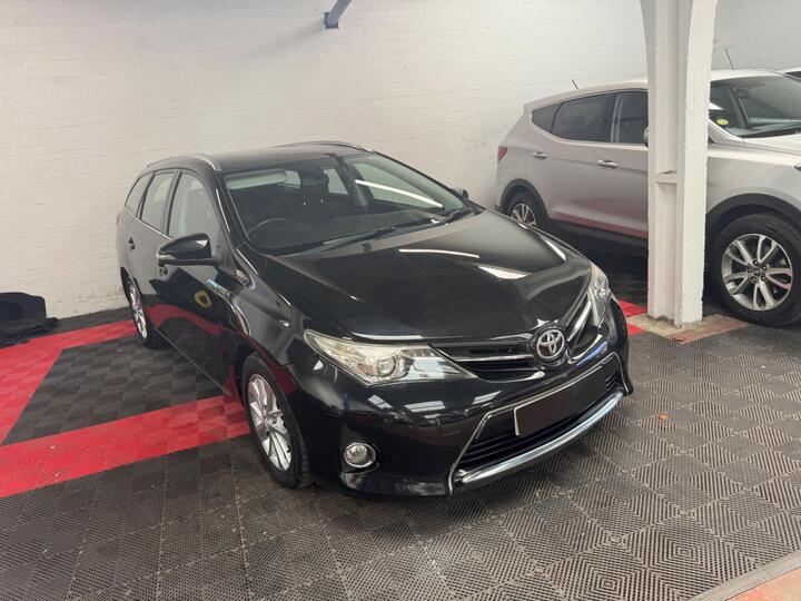 Toyota Auris 1.4 D-4D Icon Touring Sports Euro 5 (s/s) 5dr