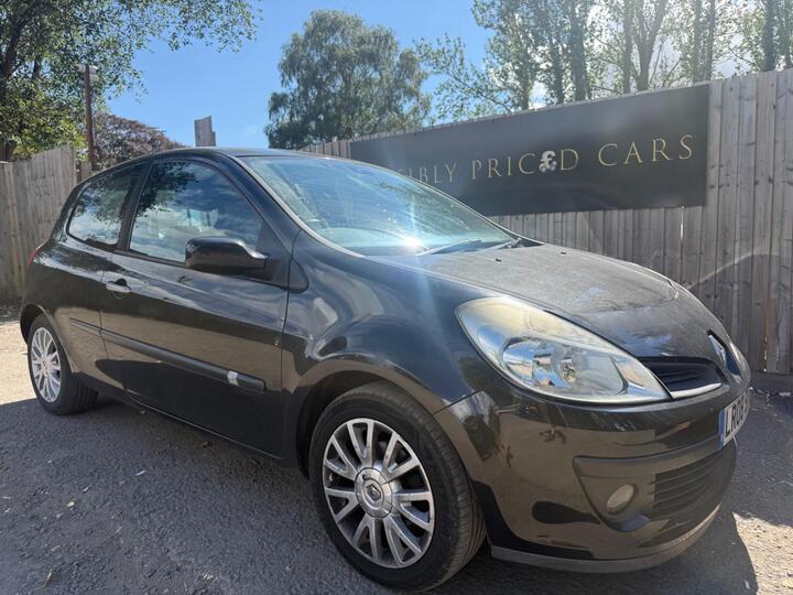 Renault Clio 1.2 TCe 16v Dynamique 3dr