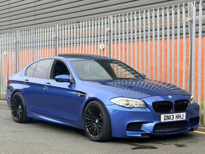 BMW M5 4.4 V8 DCT Euro 5 (s/s) 4dr