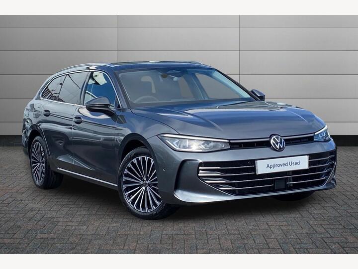 Volkswagen Passat 1.5 ETSI MHEV Elegance DSG Euro 6 (s/s) 5dr