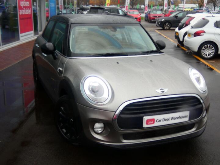 MINI Hatch 1.5 Cooper Euro 6 (s/s) 5dr
