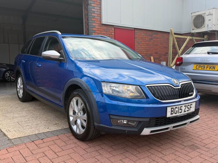 Skoda Octavia 2.0 TDI Scout DSG 4WD Euro 6 (s/s) 5dr