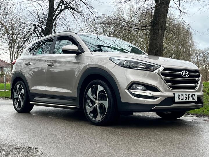 Hyundai TUCSON 2.0 CRDi Premium Auto 4WD Euro 6 5dr