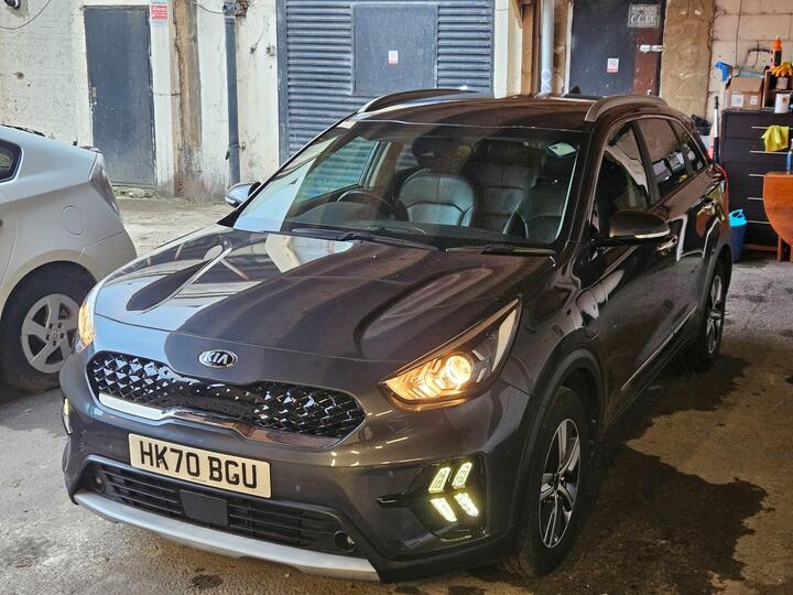 Kia Niro 1.6 GDi 8.9kWh 3 DCT Euro 6 (s/s) 5dr