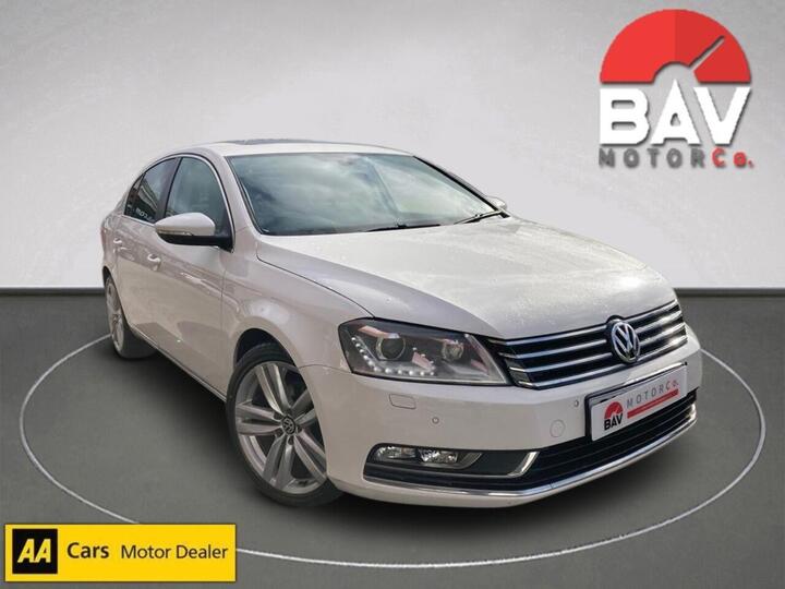 Volkswagen Passat 2.0 TDI BlueMotion Tech Executive Style DSG Euro 5 (s/s) 4dr Volkswagen Passat 2.0 TDI BlueMotion Tech Executive Style DSG Euro 5 (s/s) 4dr