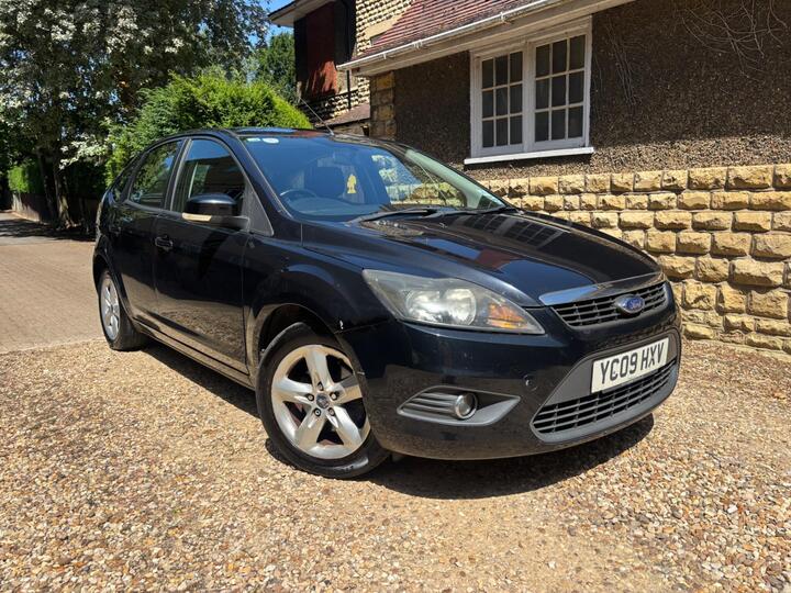 Ford Focus 1.6 Zetec 5dr