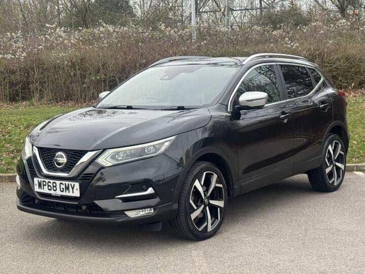Nissan QASHQAI 1.3 DIG-T Tekna+ Euro 6 (s/s) 5dr Nissan QASHQAI 1.3 DIG-T Tekna+ Euro 6 (s/s) 5dr