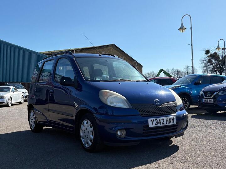 Toyota YARIS VERSO 1.3 Verso 5dr Toyota YARIS VERSO 1.3 Verso 5dr