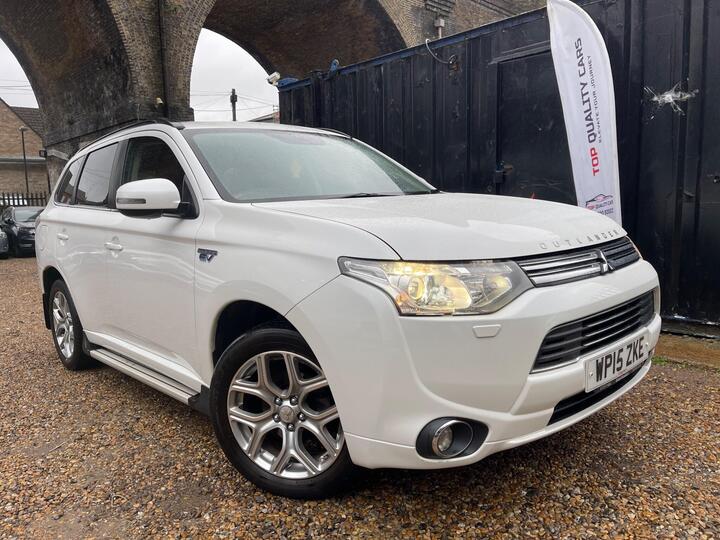 Mitsubishi Outlander 2.0h 12kWh GX5hs CVT 4WD Euro 5 (s/s) 5dr